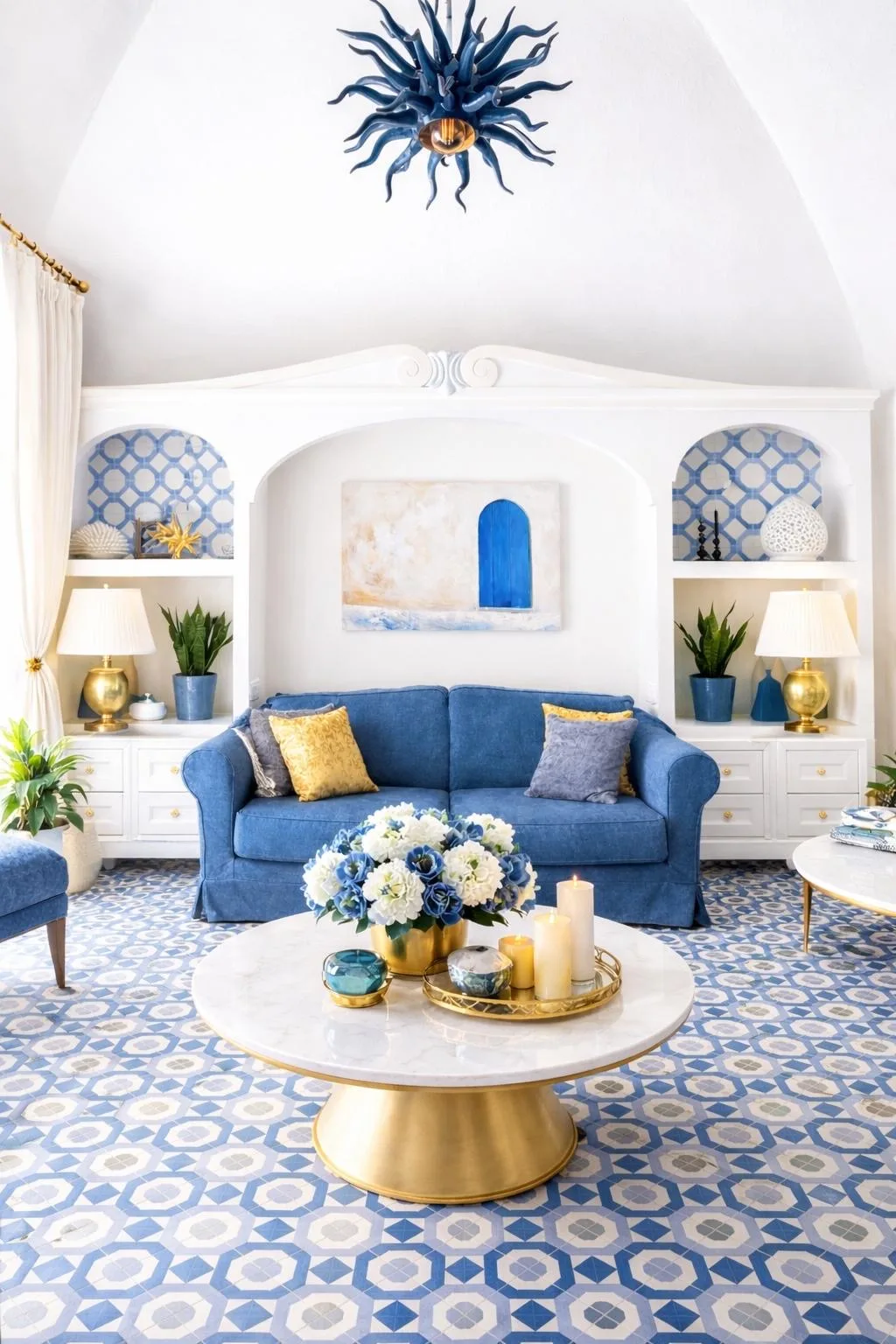 Soggiorno con divano blu Casa Giorgio, Positano